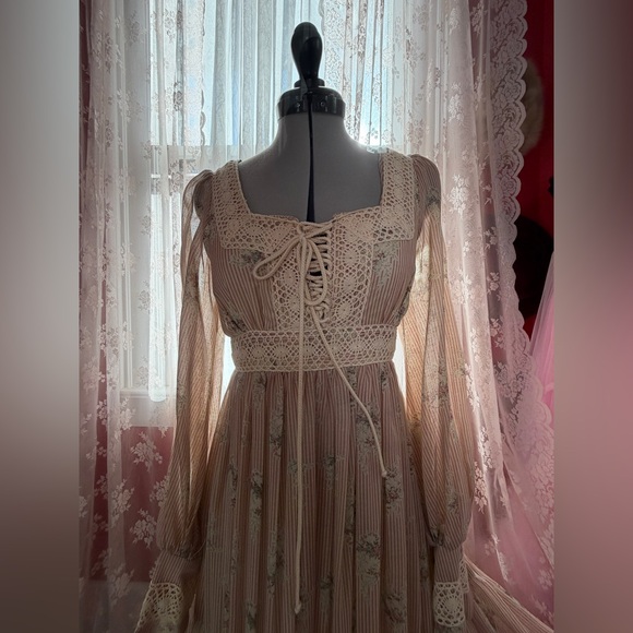 Gunne Sax Maxi Dress in a Striped Dusty Rose Pattern with Crochet Lace Trim - Picture 3 of 5